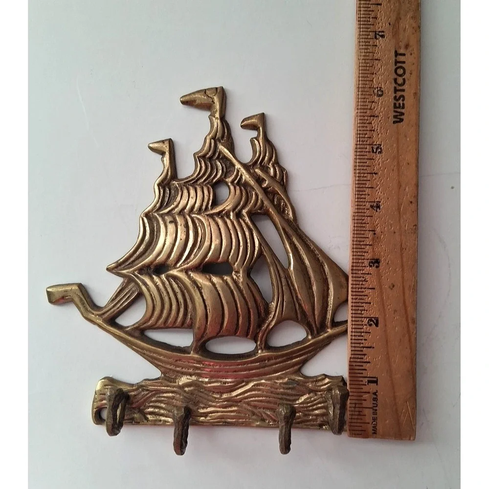 VTG Brass Clipper Ship Wall Hanging with Hooks, Key Holder, Nautical, Ocean Sea